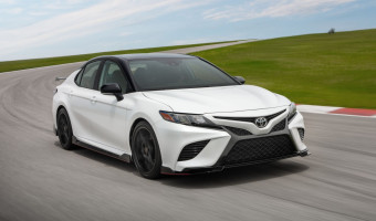 Toyota Camry 2.5 AT LE